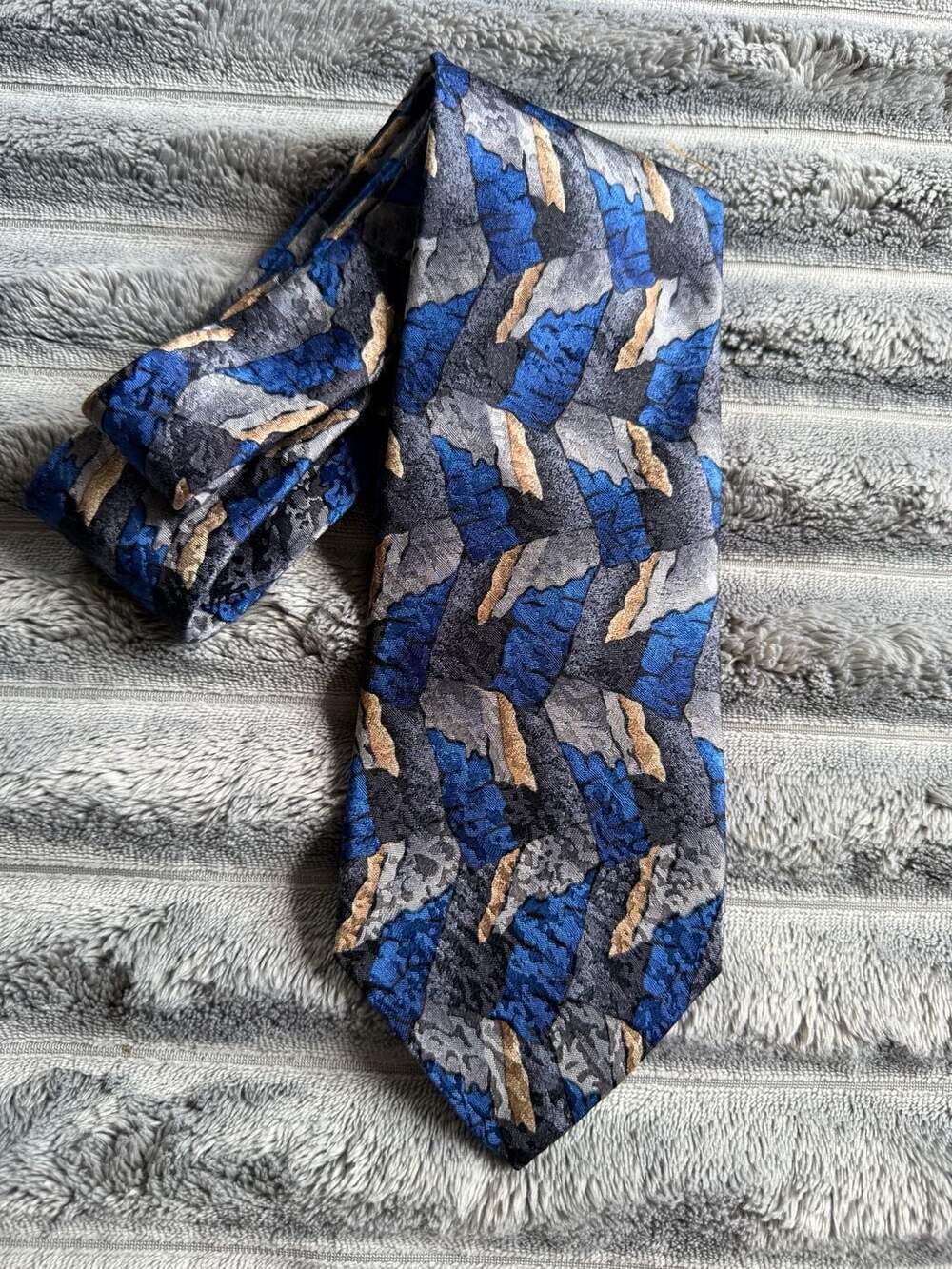 Barrington Blue Gray Tan Abstract Geometric 100% Silk Necktie